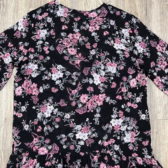 Papa Vancouver Floral Tunic Top​​​​ - Picture 10 of 15